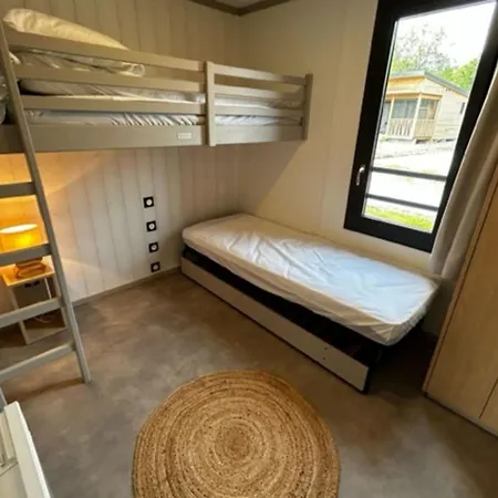 - 40 M Comfort With Garden